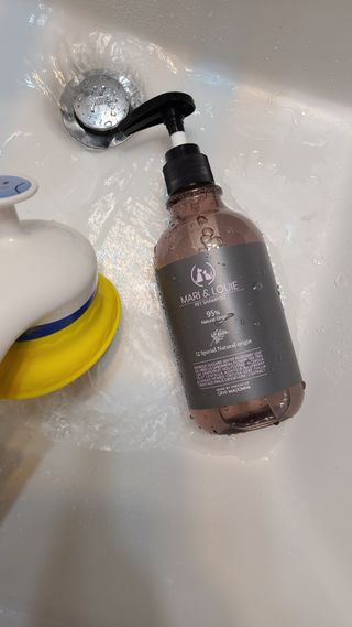 마리앤루이펫샴푸 [mari and louie pet shampoo] — 5점을 준 리뷰어가 2021년 5월 올린 사용 사진