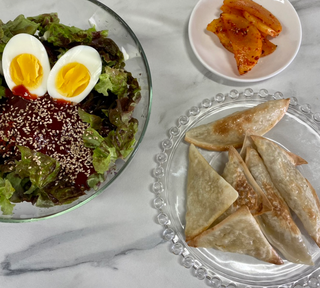 (주)성경순만두 곤약만두.콘치즈만두,삼각당면만두,당면 야끼만두,대구전통 납작만두,떡뽁이 매콤소스,달콤소스 — 4점을 준 리뷰어가 2023년 4월 올린 사용 사진