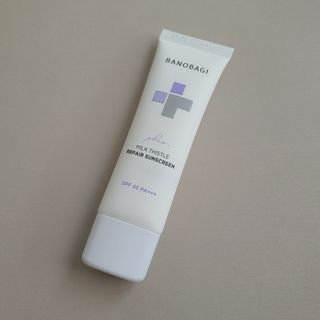 바노바기 코스메틱 바노바기 밀크씨슬 리페어 시카 선스크린 플러스 50ml — 5점을 준 리뷰어가 2023년 2월 올린 사용 사진