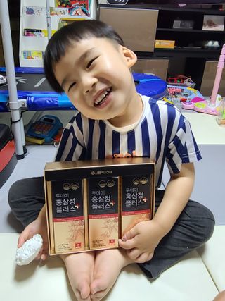 서울약사신협_투데이홍삼정플러스스틱_10g x 30포 — 5점을 준 리뷰어가 2021년 6월 올린 사용 사진