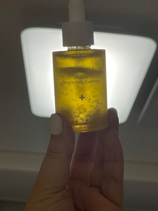 체르엠 스템앤셀 비타민 브라이트닝 에센스 30ml 1개 — 5점을 준 리뷰어가 2022년 3월 올린 사용 사진