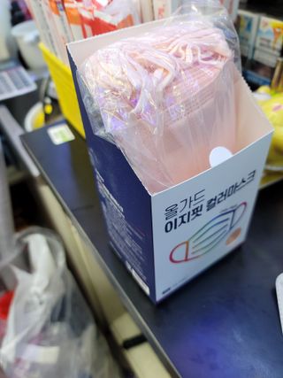 [올가드] 이지핏 프리미엄 컬러 마스크 (30매) * 1BOX — 5점을 준 리뷰어가 2022년 12월 올린 사용 사진