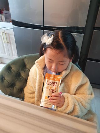 [몸엔용] 우리 아이 건강간식, 달콤한 녹용곤약젤리 디어팡 4종 — 5점을 준 리뷰어가 2022년 4월 올린 사용 사진