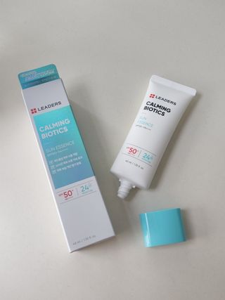 리더스코스메틱 리더스 카밍 바이오틱스 선 에센스 SPF 50+ PA++++ — 5점을 준 리뷰어가 2022년 6월 올린 사용 사진