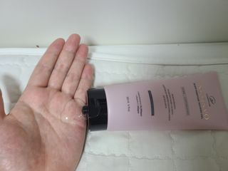 오투에니원 인컨보 바디 퍼퓸 샤워 젤 200ml — 5점을 준 리뷰어가 2023년 2월 올린 사용 사진