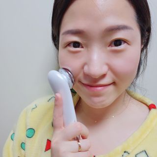 올인원 피부관리 이야 갈바닉 마사지기 — 5점을 준 리뷰어가 2023년 3월 올린 사용 사진