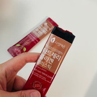 자연에온 몽모랑시 타트체리 3종 세트 구성 - 저분자콜라겐젤리, NFC 착즙주스 — 3.5점을 준 리뷰어가 2021년 7월 올린 사용 사진