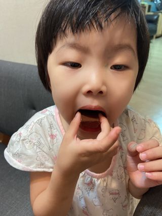 연말/새해선물 요즘 트렌드 오트밀크 생초콜릿 호불호 없는 카카올라 Bast 밀크생초콜릿 — 4.5점을 준 리뷰어가 2021년 10월 올린 사용 사진