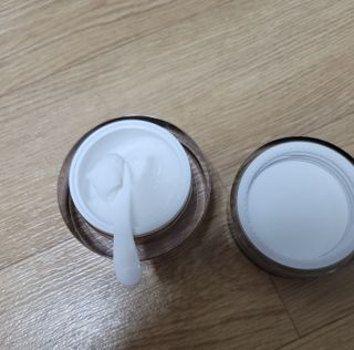 피부미 골드베릴 미라클페어 세레이징 퍼밍 크림 50ml — 4점을 준 리뷰어가 2021년 11월 올린 사용 사진