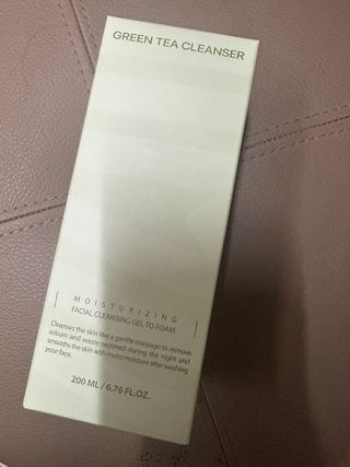 프리마인 메이크업과 들뜨는 각질까지 한방에 깐달걀로! 순하기까지한 셀베이스 그린티클렌저(200ml) — 5점을 준 리뷰어가 2023년 5월 올린 사용 사진