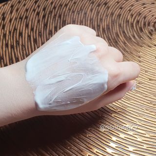 렉스리 데일리 톤업 크림 Rexri Daily Tone Up Cream — 4.5점을 준 리뷰어가 2022년 9월 올린 사용 사진