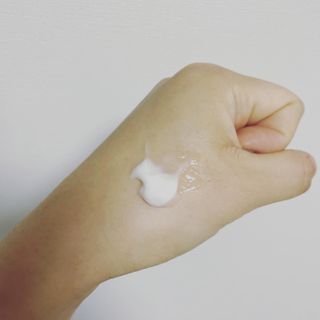 엘리샤코이 유스워터 핸드 앤 넥 멀티 바디로션 — 5점을 준 리뷰어가 2021년 1월 올린 사용 사진