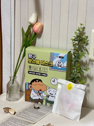 [숨그림]  덴탈마스크 짱구 우리아이 그리고 내가 쓰는 믿을수있는 케릭터 마스크  16종 — 5점을 준 리뷰어가 2021년 10월 올린 사용 사진