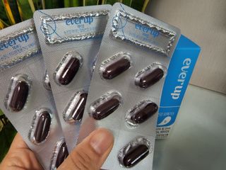 [몸엔용] 에버업 멀티비타민&미네랄, 눈건강 루테인 혈행건강 오메가3, 면역 프로바이오틱스 3종 택1 — 5점을 준 리뷰어가 2022년 4월 올린 사용 사진