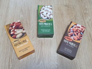 짜먹는 이지견과 짜먹는 이지아몬드, 짜먹는 이지허니피넛, 짜먹는 이지캐슈넛 각 10g X  10포 — 5점을 준 리뷰어가 2021년 2월 올린 사용 사진