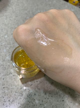 아이앤립 / EYENLIP 아이앤립 24K 골드 N 펩타이드 앰플 크림 — 4점을 준 리뷰어가 2021년 3월 올린 사용 사진