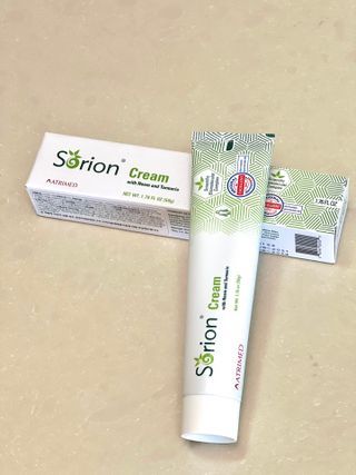 건선/아토/습진/민감성 피부 천연보습진정크림 소리온 크림 & 센시티브 크림 50g — 4.5점을 준 리뷰어가 2022년 2월 올린 사용 사진