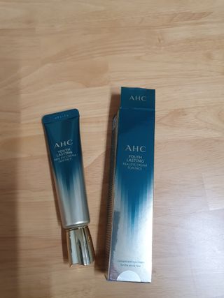 [NEW 탄력유턴 아이크림] AHC 유스 래스팅 리얼 아이크림 포 페이스 — 5점을 준 리뷰어가 2021년 3월 올린 사용 사진