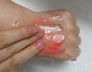 스킨큐어 산다화 순한 클렌징 동백 오일 200ml — 5점을 준 리뷰어가 2023년 3월 올린 사용 사진