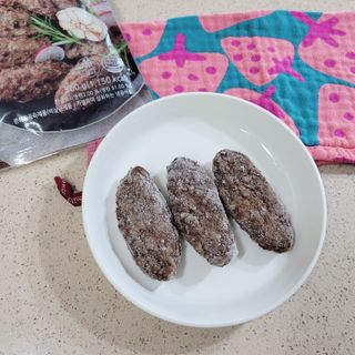 한성기업 명란한 떡갈비 — 5점을 준 리뷰어가 2021년 10월 올린 사용 사진