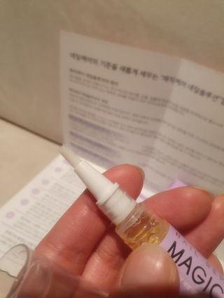 뷰젤 매직케어 네일솔루션 손발톱 보습 영양제 펜슬타입 5ml — 5점을 준 리뷰어가 2022년 4월 올린 사용 사진