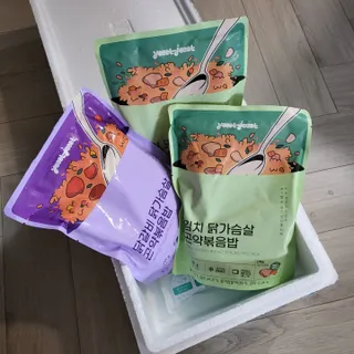 [푸딩팩토리] 요잇조잇 닭갈비 닭가슴살/김치 닭가슴살 곤약볶음밥 2종 (김치볶음밥 2개 닭갈비 볶음밥 1개) — 5점을 준 리뷰어가 2022년 7월 올린 사용 사진