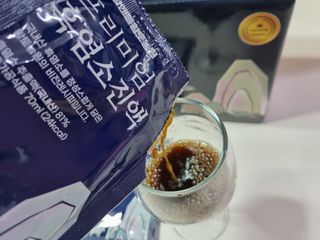 참앤들황토농원 국내산 흑염소를 정성스럽게 담은, 프리미엄 흑염소 진액 70ml x 30포 1박스 — 5점을 준 리뷰어가 2023년 1월 올린 사용 사진