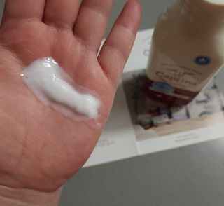 카프리나 산양밀크 모이스춰라이징 바디로션 350ml(오리지널향) — 5점을 준 리뷰어가 2023년 4월 올린 사용 사진