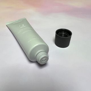 르핸스 퍼포밍 2 핸드&네일 비반트포렛/베티버포그 — 5점을 준 리뷰어가 2023년 1월 올린 사용 사진