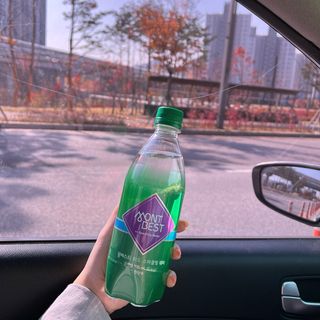몽베스트 Montbest with Sparkling water Plain 20병 — 4.5점을 준 리뷰어가 2021년 11월 올린 사용 사진