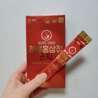 힘내라김홍삼 하루홍삼정스틱 10g x 10포 — 5점을 준 리뷰어가 2021년 4월 올린 사용 사진