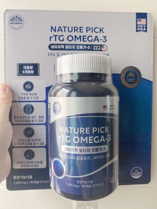 서울약사신협 네이처픽_알티지오메가3_1,205mg x 180캡슐 — 5점을 준 리뷰어가 2021년 9월 올린 사용 사진