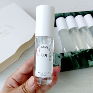 디어포레스트 [5개세트] 숲속의 하루 패브릭미스트 (섬유향수/ 룸스프레이) 50ml 5개 — 5점을 준 리뷰어가 2022년 10월 올린 사용 사진