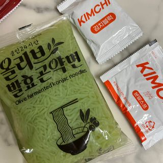 클린24시간 올리브발효곤약면 시원김치면 1세트-(3봉) — 5점을 준 리뷰어가 2024년 3월 올린 사용 사진