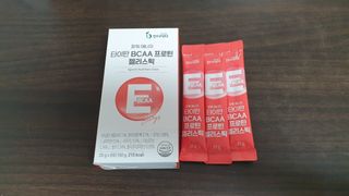 [인디닥터] 타이탄 BCAA 프로틴 젤리스틱 — 4점을 준 리뷰어가 2022년 5월 올린 사용 사진