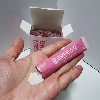 늘20s 콜라겐 부스팅_COLLAGEN BOOSTING — 5점을 준 리뷰어가 2023년 2월 올린 사용 사진