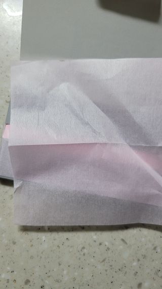 [갸스비] 메이크업은 그대로, 피지만 쏙 - BB킵 오일컨트롤 파우더 페이퍼 — 4점을 준 리뷰어가 2021년 10월 올린 사용 사진