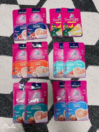 비타크래프트 고양이 수프 50g 3가지맛 x4팩씩 총 12팩 — 5점을 준 리뷰어가 2021년 8월 올린 사용 사진