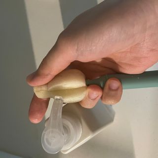 마더케이 디아 프리미엄 젖병세정제 500ml 액상형/무향 — 5점을 준 리뷰어가 2021년 12월 올린 사용 사진