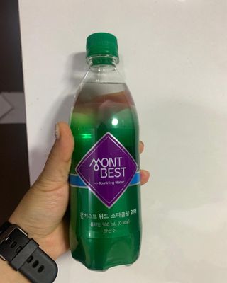 몽베스트 Montbest with Sparkling water Plain 20병 — 5점을 준 리뷰어가 2022년 9월 올린 사용 사진