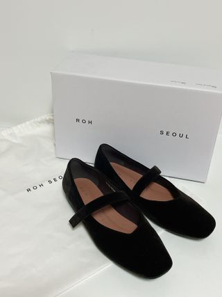 로서울 Rowie mary jane shoes Velvet, Ecoclean — 4점을 준 리뷰어가 2021년 9월 올린 사용 사진