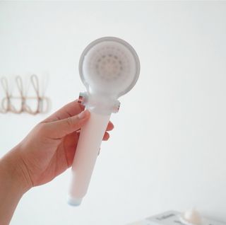 바디빔 더블클린 비타 샤워기 — 5점을 준 리뷰어가 2021년 8월 올린 사용 사진