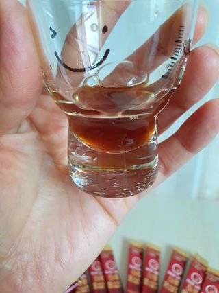힘내라김홍삼 하루홍삼정스틱 10g x 10포 — 5점을 준 리뷰어가 2021년 3월 올린 사용 사진