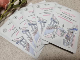 세뚜아(Cettua) [세뚜아] 타임리스 바이탈 페이셜 마스크팩  Cettua Timeless  Vital Mask 5매 — 5점을 준 리뷰어가 2024년 1월 올린 사용 사진