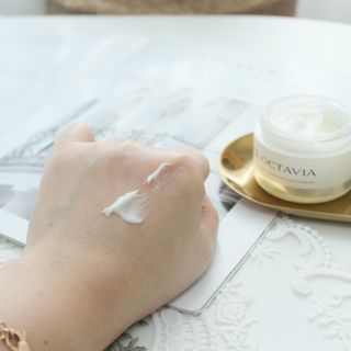록타비아 Artisan Complete Face Cream — 5점을 준 리뷰어가 2023년 10월 올린 사용 사진