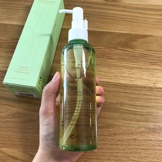 스킨큐어 산다화 순한 클렌징 동백 오일 200ml — 5점을 준 리뷰어가 2023년 8월 올린 사용 사진