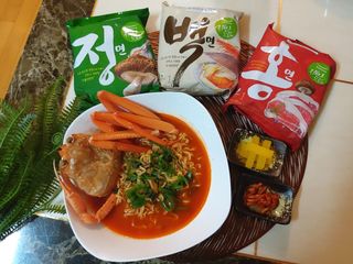 [풀무원] 자연은맛있다 정면, 백면, 홍면  세트 — 5점을 준 리뷰어가 2021년 4월 올린 사용 사진