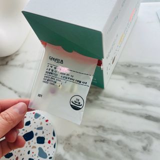 [닥터잇츠] 개인맞춤형 건강기능식품_2종 중 택 1 — 5점을 준 리뷰어가 2024년 1월 올린 사용 사진