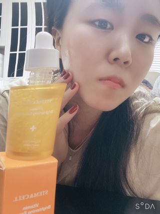 체르엠 스템앤셀 비타민 브라이트닝 에센스 30ml 1개 — 4점을 준 리뷰어가 2021년 9월 올린 사용 사진