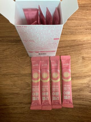 [인디닥터] 면역 생생 핑크 이뮨 젤리 — 4.5점을 준 리뷰어가 2022년 6월 올린 사용 사진